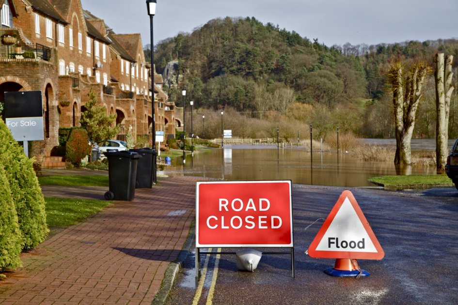 flood risk assessment flooded road